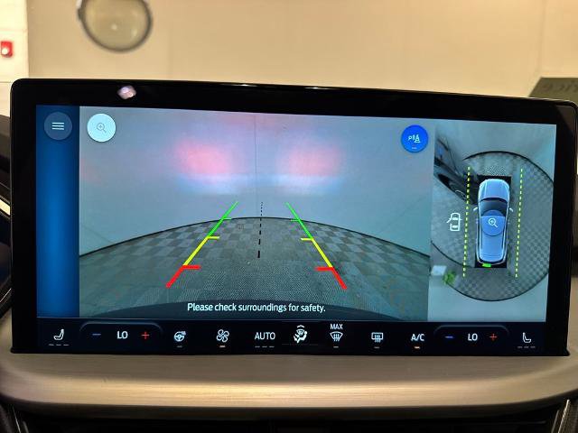 Certified 2025 Ford Escape SE w/ PHEV Premium Package image 28