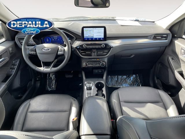 Certified 2022 Ford Escape Titanium w/ Class II Trailer Tow Package image 13