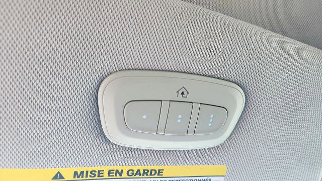 Used 2022 Chrysler Pacifica Touring-L image 14