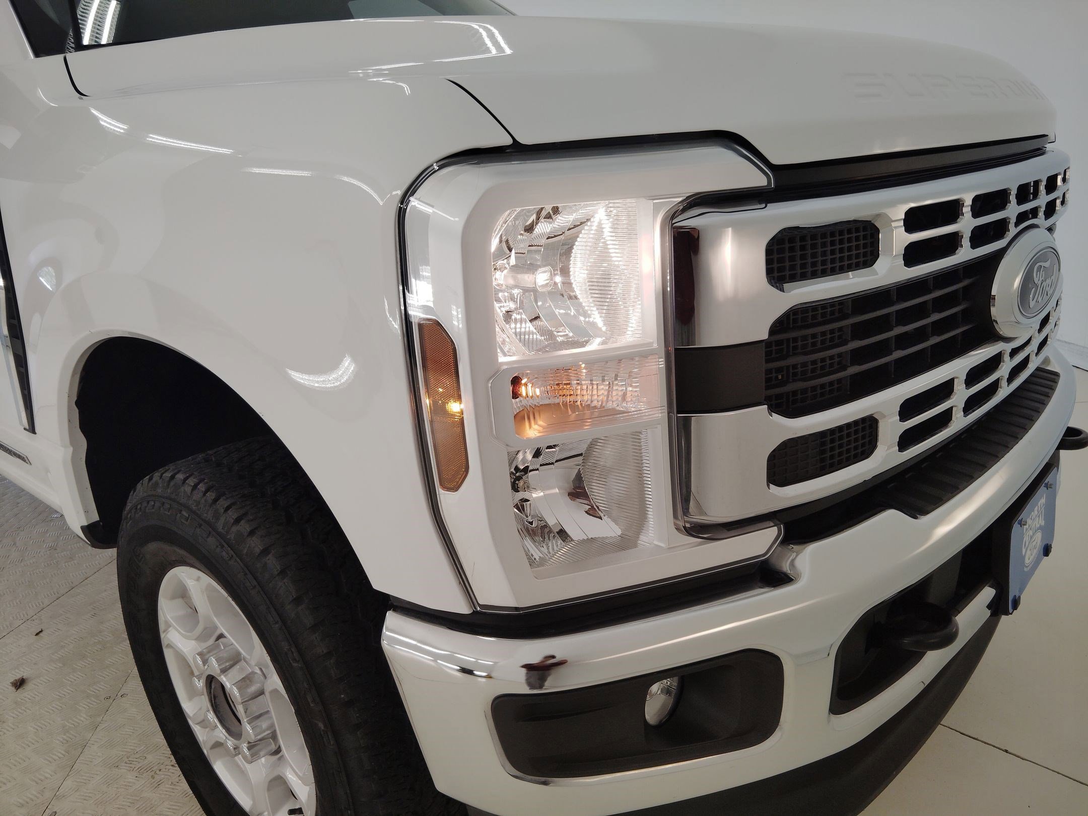 Certified 2025 Ford F250 XLT w/ FX4 Off-Road Package image 11