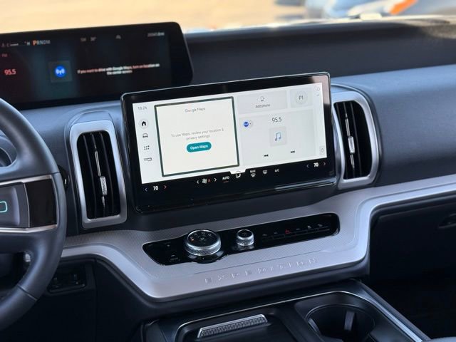 Certified 2025 Ford Expedition Active AWD/4WD image 27