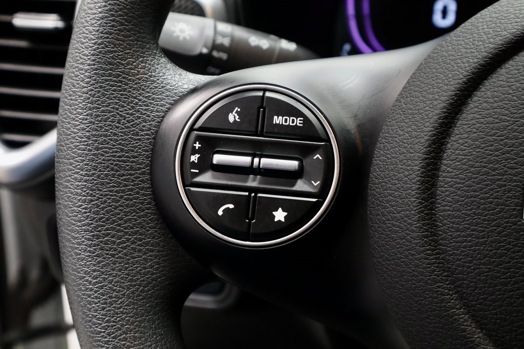 Used 2025 Kia Soul LX w/ LX Technology Package image 27