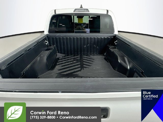 Used 2021 Toyota Tacoma SR5 AWD/4WD image 27