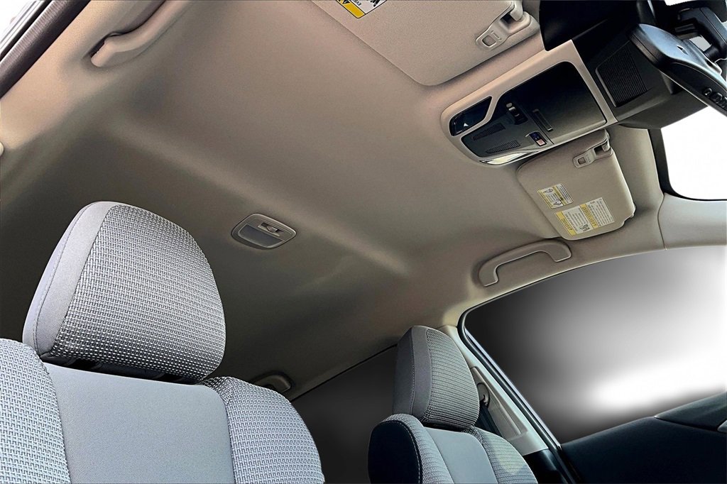 Used 2025 Subaru Outback Premium w/ Popular Package #1A image 22