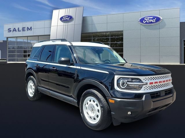 Certified 2025 Ford Bronco Sport Heritage w/ Convenience Package AWD/4WD image 1