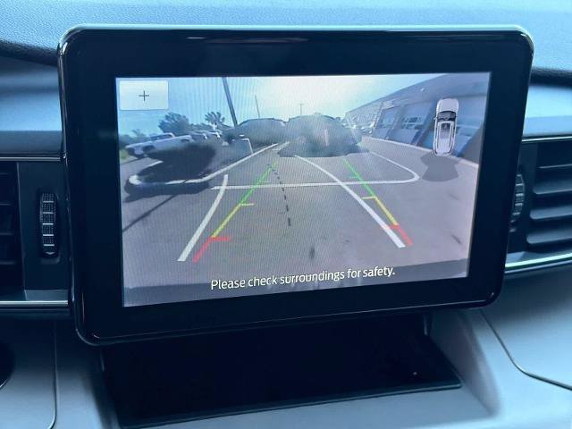 Certified 2021 Ford Explorer XLT w/ Equipment Group 202A AWD/4WD image 30