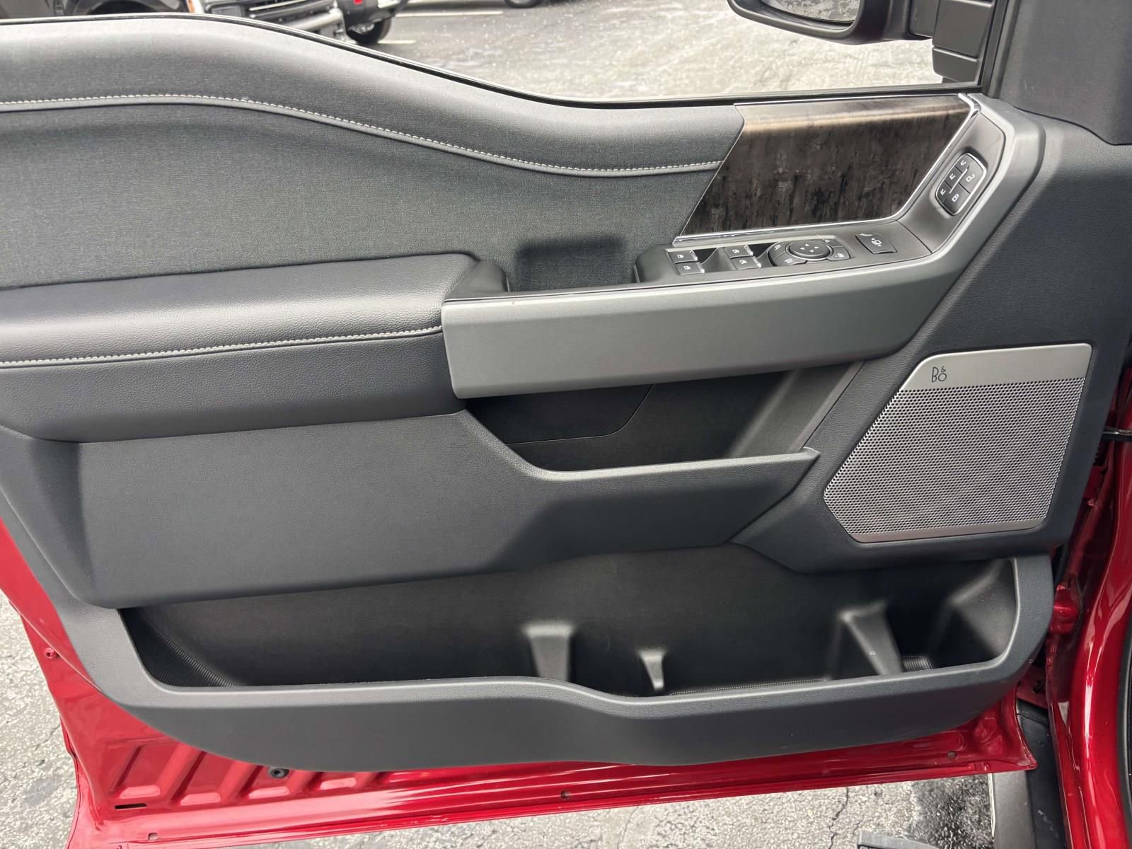 Certified 2024 Ford F250 Lariat w/ Lariat Ultimate Package image 13