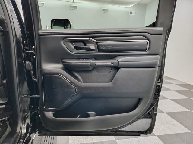 Used 2024 RAM 1500 Limited AWD/4WD image 33