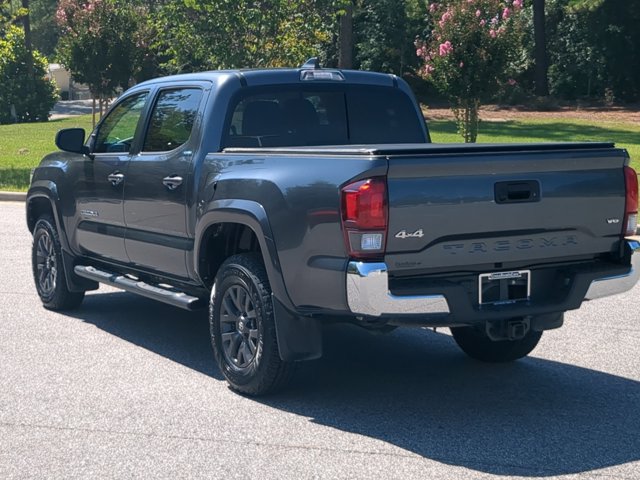 Used 2022 Toyota Tacoma SR5 AWD/4WD image 6