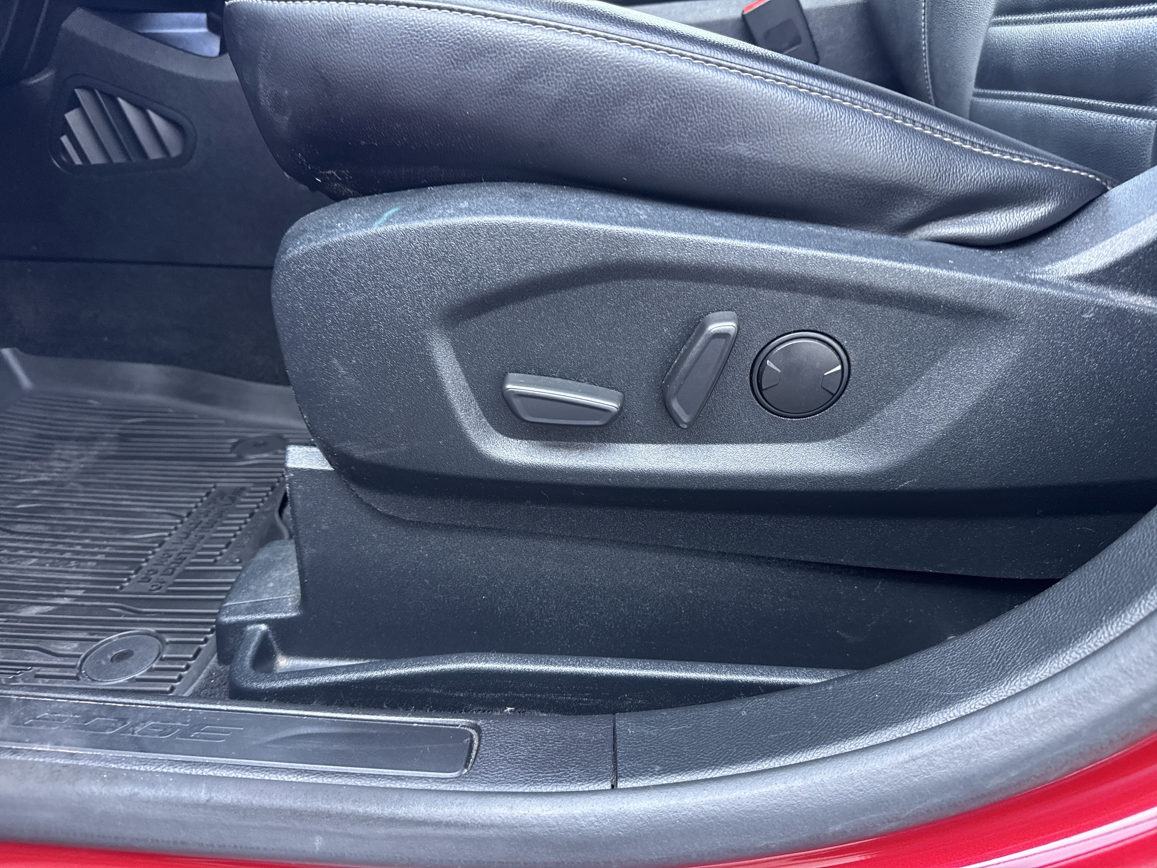 Certified 2021 Ford Edge SEL w/ Convenience Package image 25