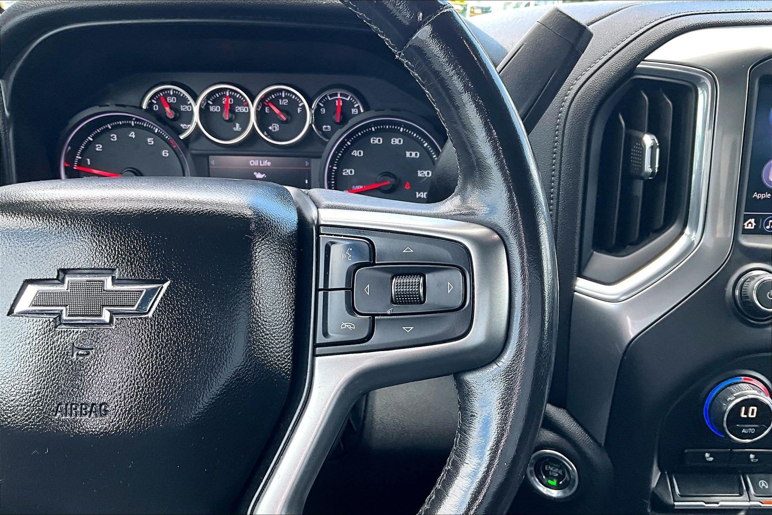 Used 2020 Chevrolet Silverado 1500 RST AWD/4WD image 13