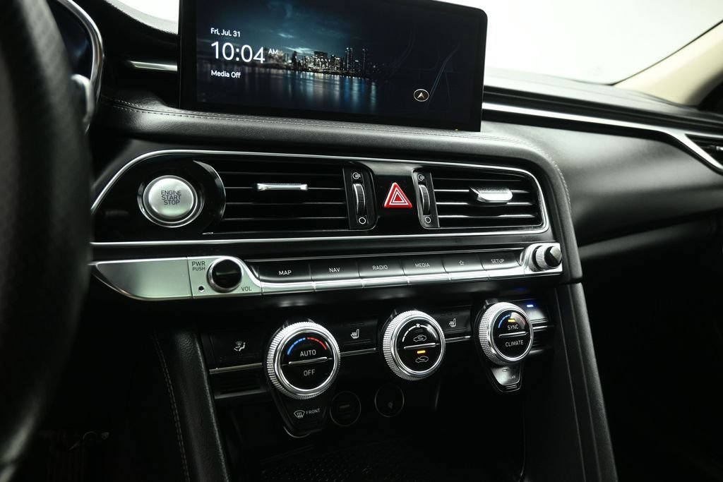 Used 2022 Genesis G70 2.0T w/ Prestige Package RWD image 14