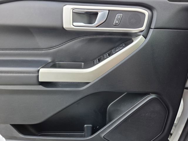 Certified 2022 Ford Explorer XLT w/ Equipment Group 202A AWD/4WD image 26