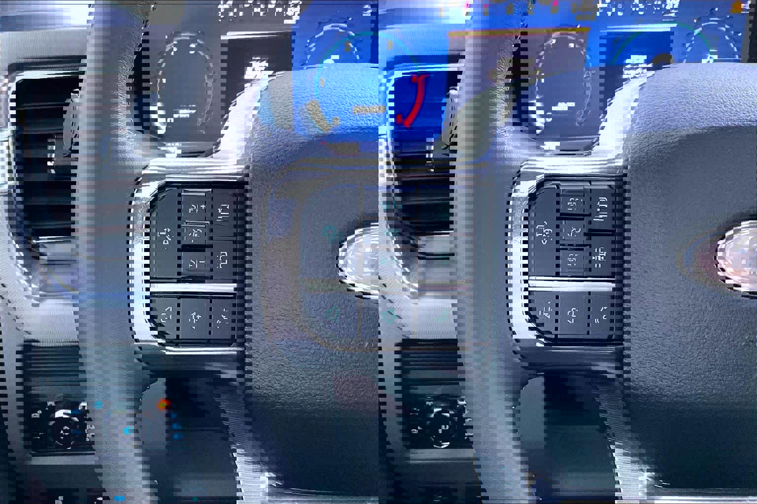 Certified 2025 Ford F250 Platinum w/ Platinum Plus Package image 24