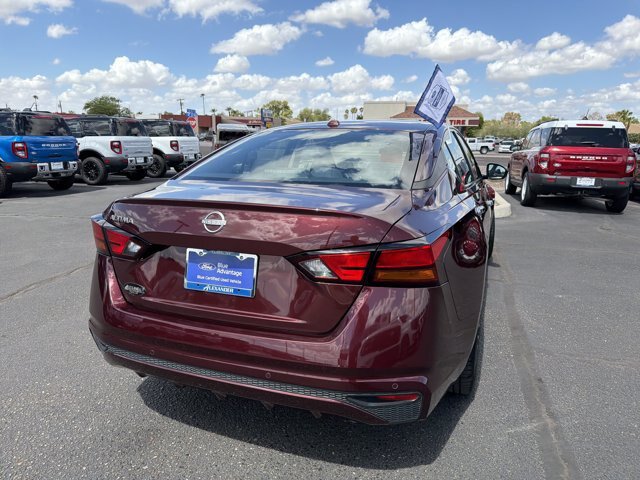 Used 2025 Nissan Altima 2.5 SV FWD image 5