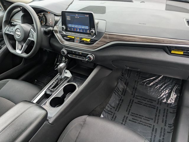Used 2024 Nissan Altima 2.5 SV FWD image 28