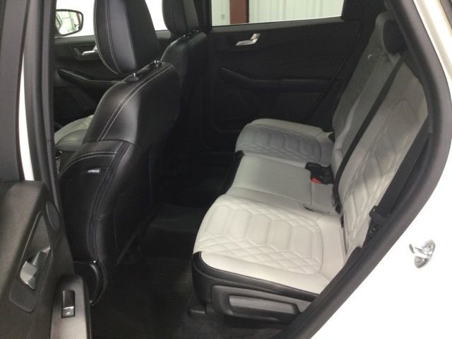 Certified 2023 Ford Escape Platinum w/ Premium Technology Package image 10
