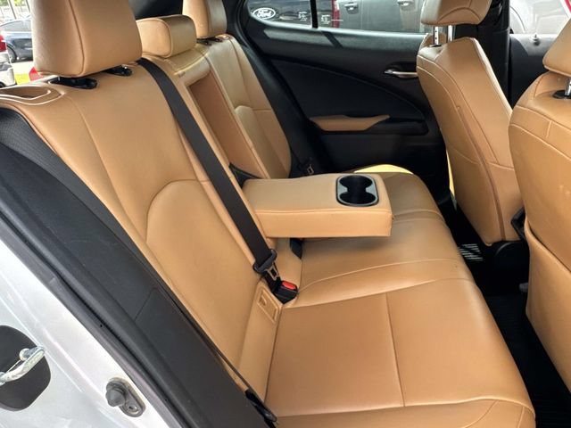 Used 2023 Lexus UX 250h FWD w/ Premium Package image 12