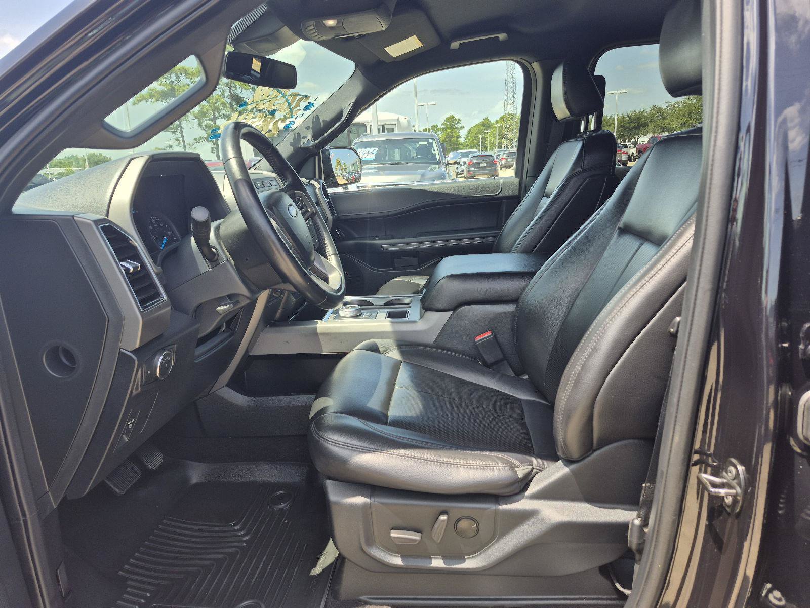 Certified 2021 Ford Expedition XLT RWD image 2