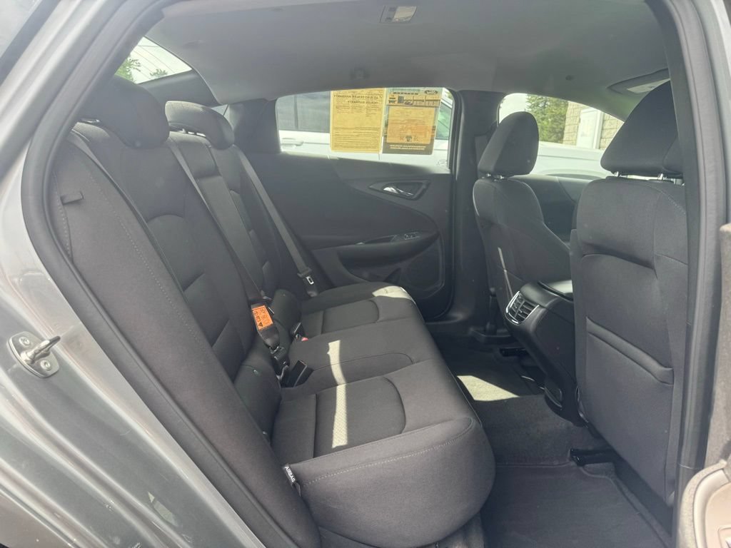 Used 2025 Chevrolet Malibu LT FWD image 18
