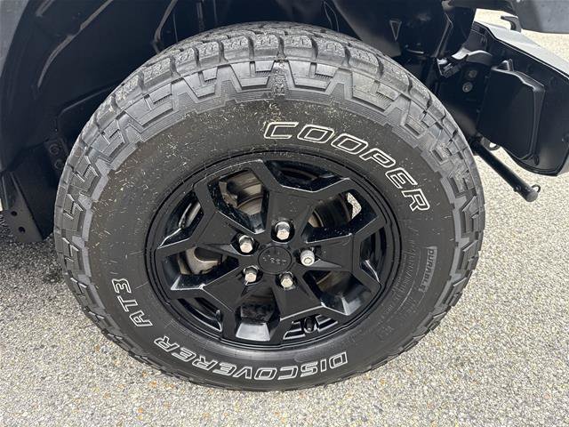 Used 2022 Jeep Gladiator Sport AWD/4WD image 17