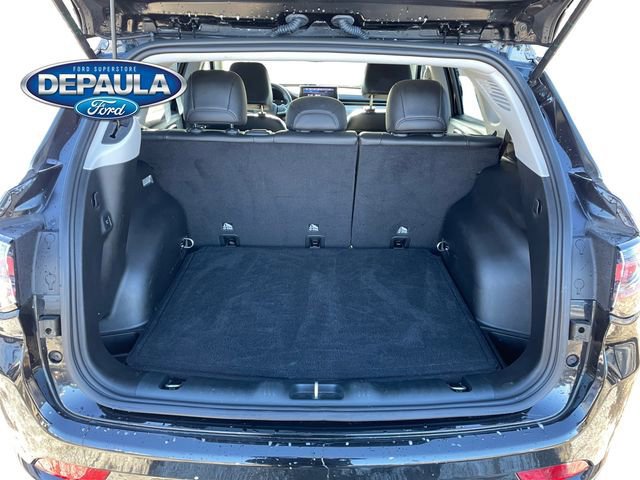 Used 2022 Jeep Compass Limited w/ Elite Group image 9