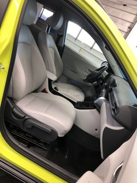 Used 2024 Hyundai Kona Limited image 30