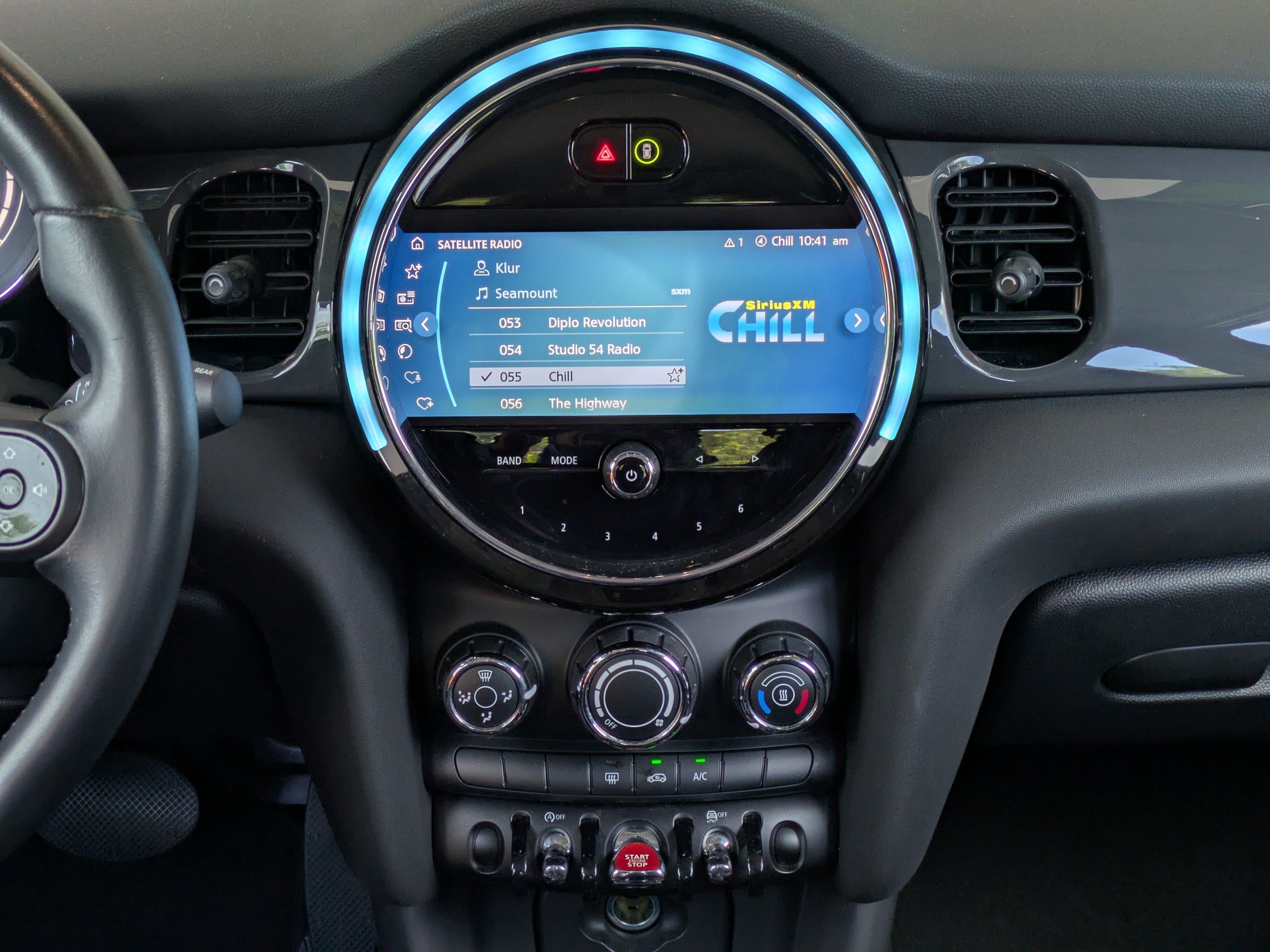 Used 2022 MINI Cooper 4-Door Hardtop w/ Storage Package FWD image 18