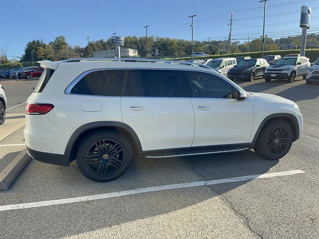 Used 2022 Mercedes-Benz GLS 450 4MATIC image 3