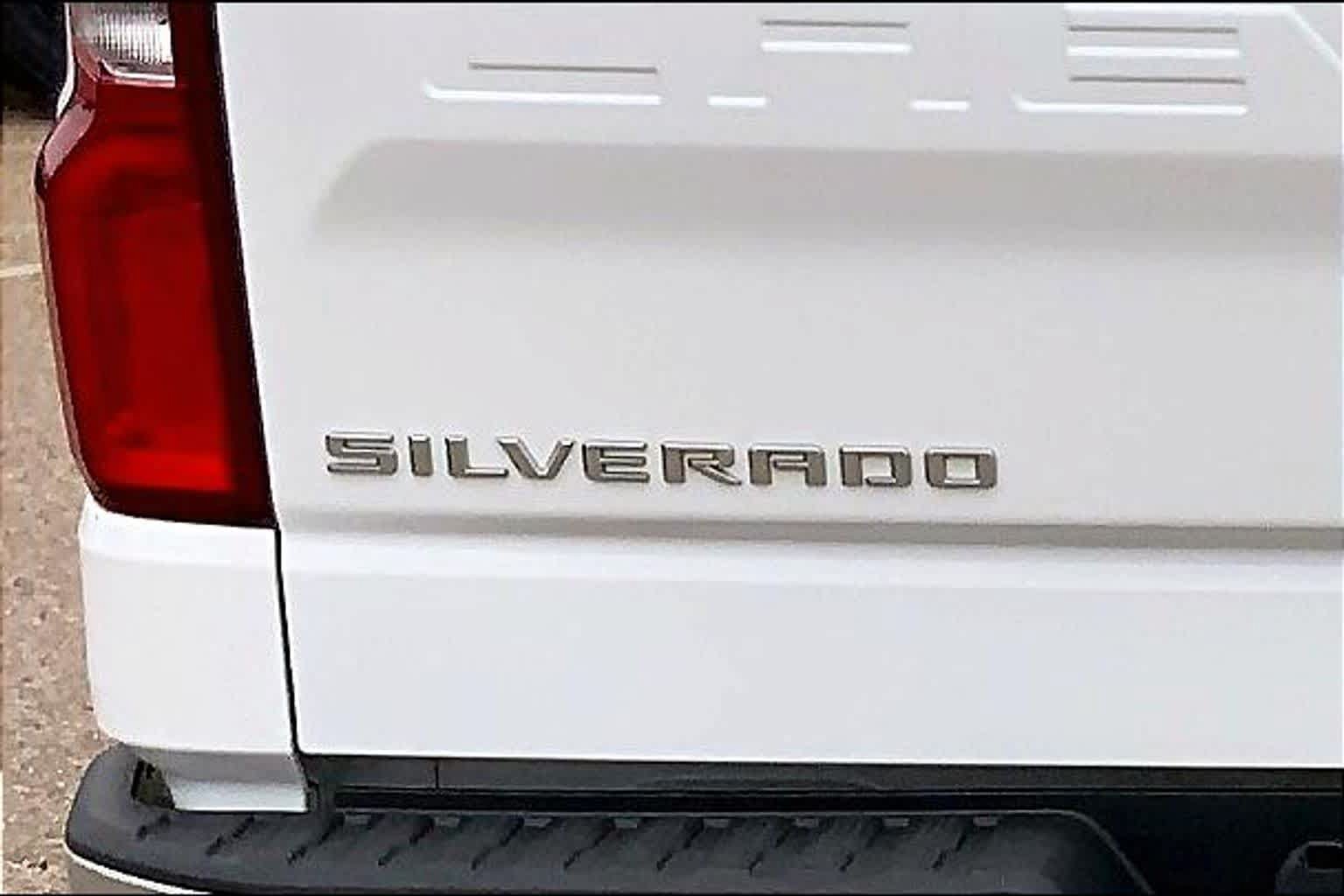 Used 2021 Chevrolet Silverado 1500 LTZ AWD/4WD image 31