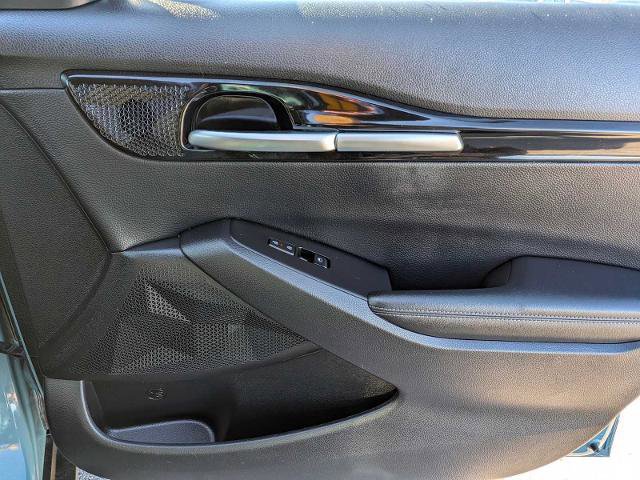 Used 2025 Kia Seltos S image 21