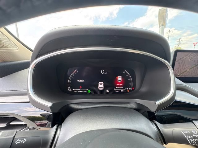 Used 2024 Acura MDX w/ Technology Package FWD image 15