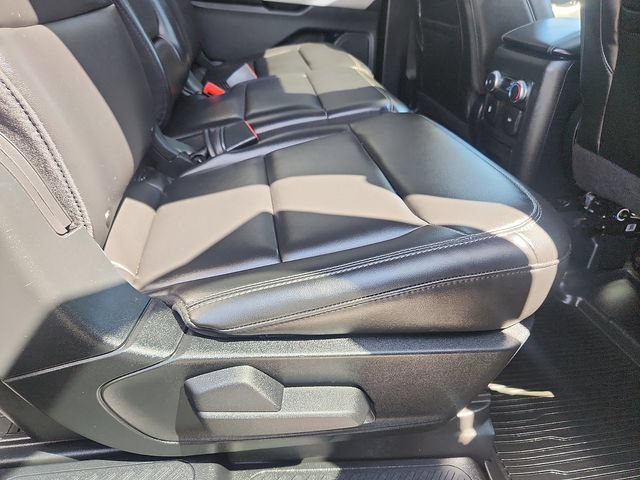 Certified 2022 Ford Explorer XLT w/ Equipment Group 202A AWD/4WD image 31