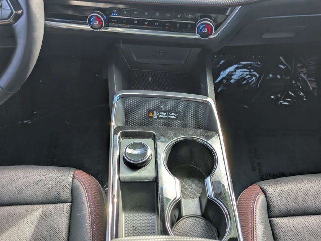 Used 2025 Chevrolet Equinox RS w/ Safety and Technology Package FWD image 19
