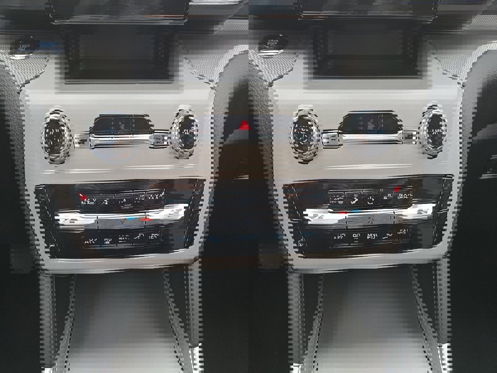 Certified 2023 Ford Explorer XLT w/ Equipment Group 202A image 20