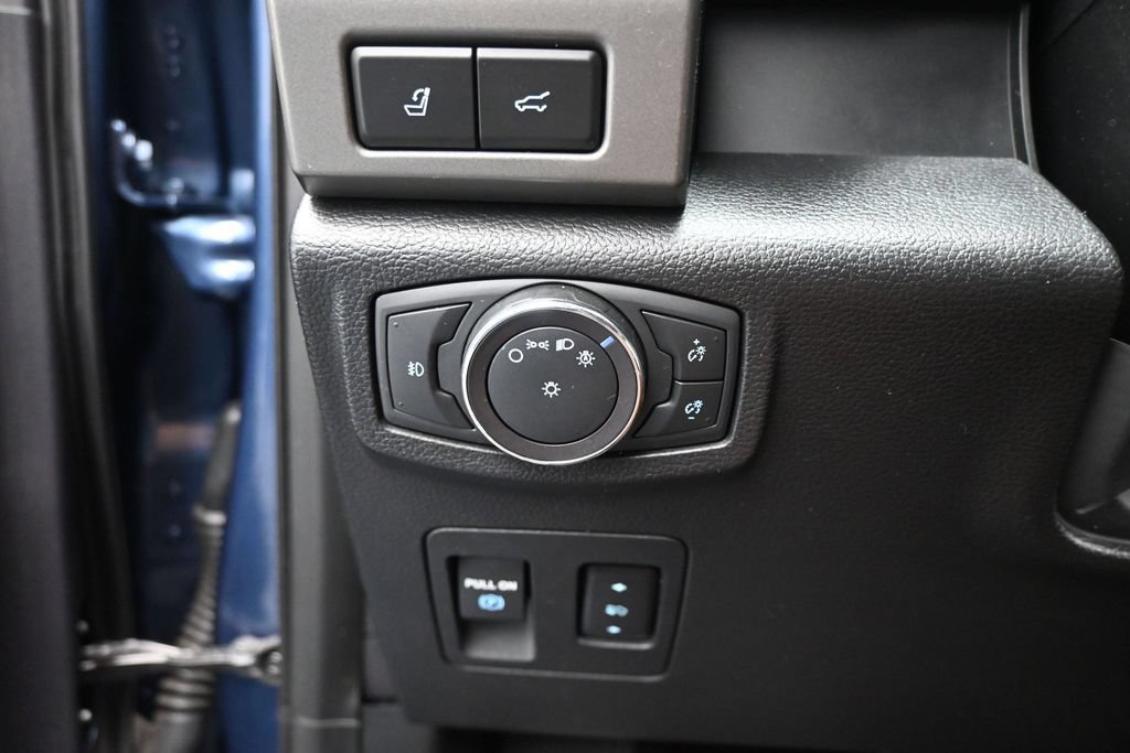 Certified 2019 Ford Expedition XLT w/ Equipment Group 202A RWD image 15