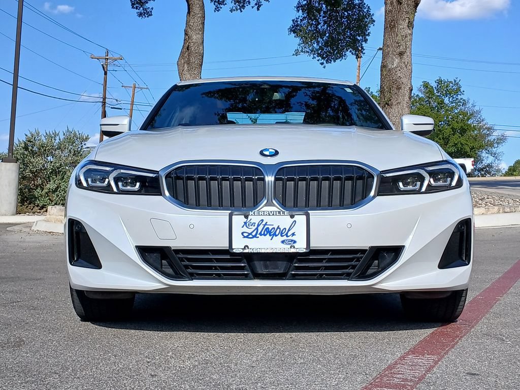 Used 2025 BMW 330i xDrive Sedan w/ M Sport Package AWD/4WD image 8