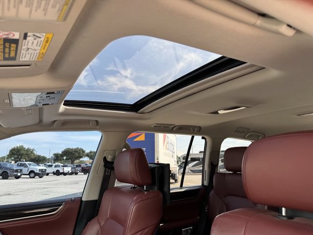 Used 2017 Lexus LX 570 4WD w/ Luxury Package image 36