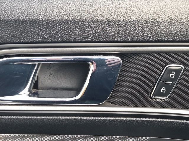 Certified 2019 Ford Explorer XLT w/ Equipment Group 202A image 23