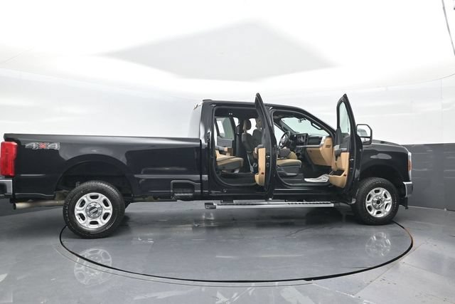 Certified 2025 Ford F250 XLT AWD/4WD image 26