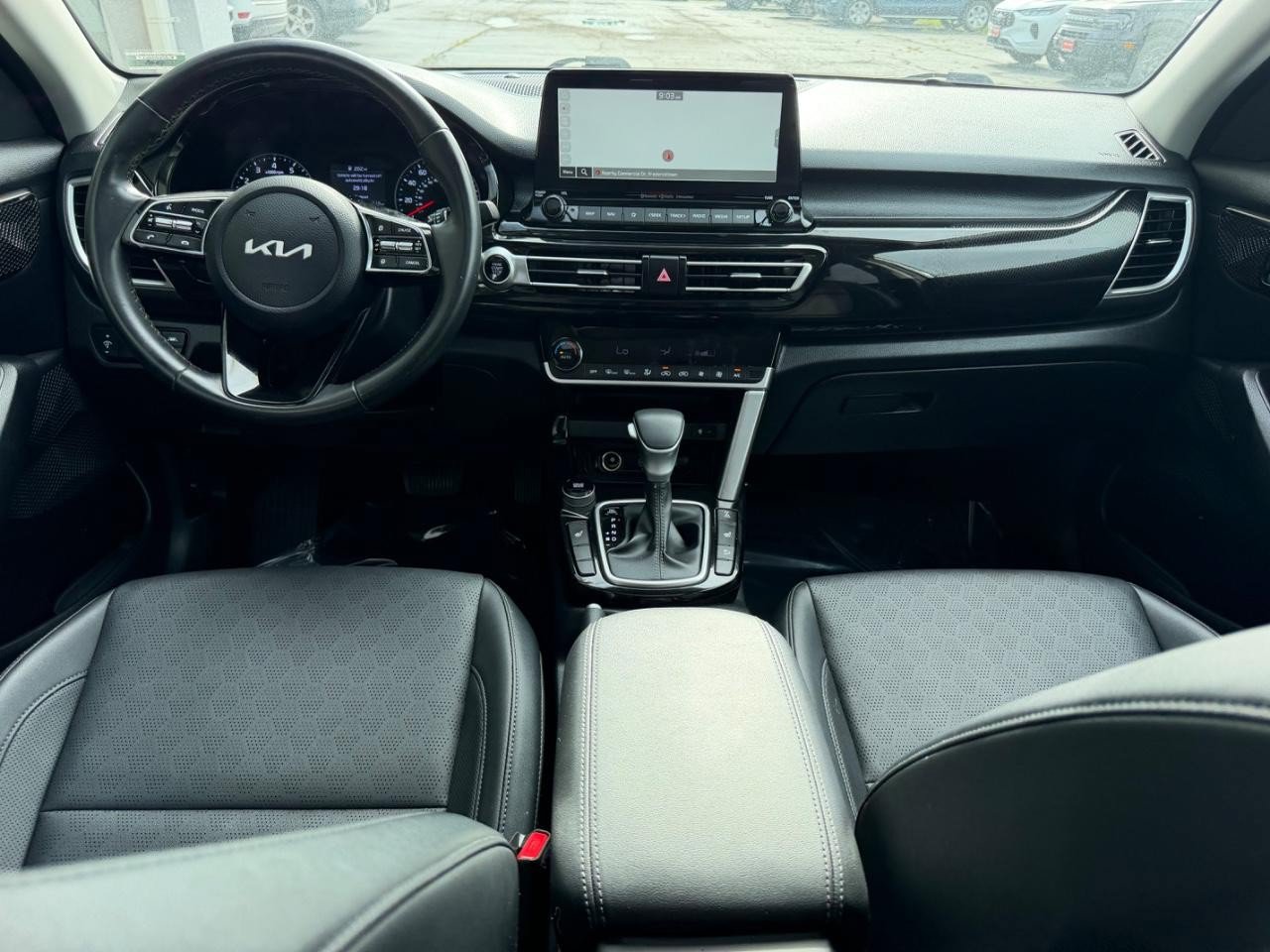 Used 2023 Kia Seltos EX AWD/4WD image 11