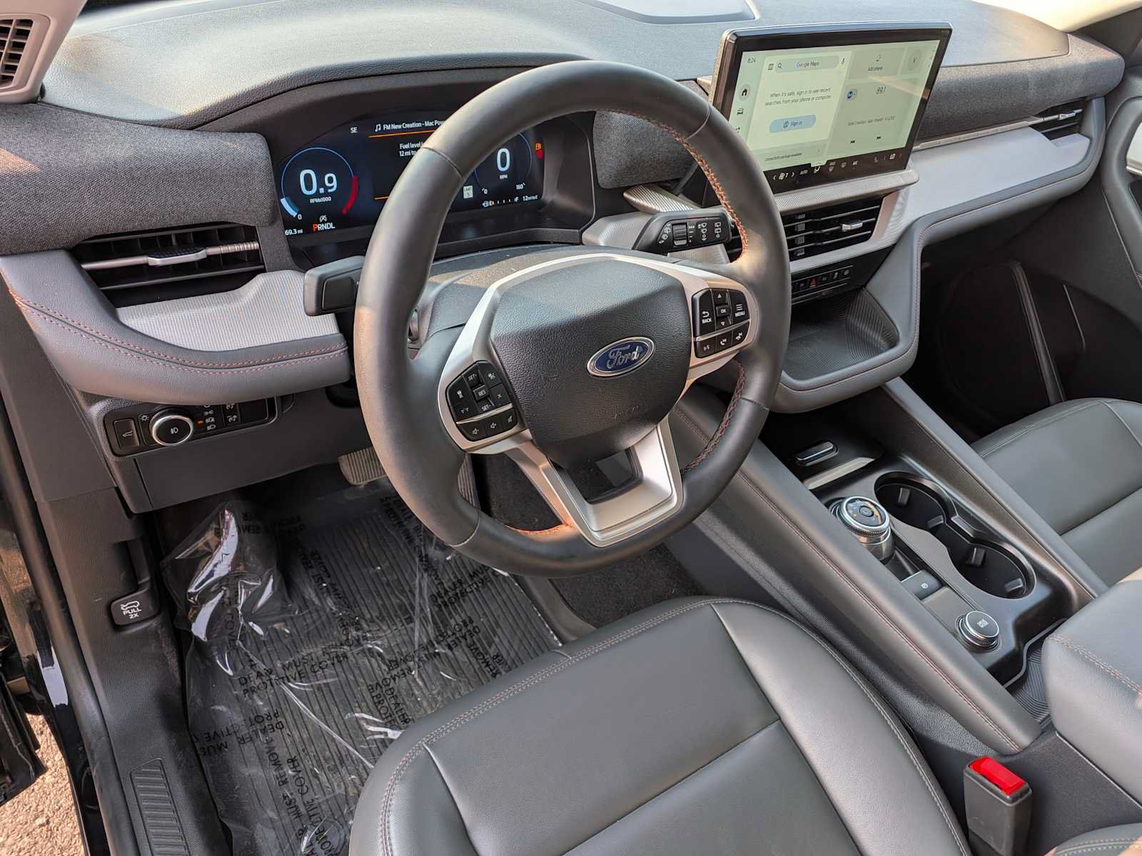 Certified 2025 Ford Explorer Active w/ Active Comfort Package AWD/4WD image 2