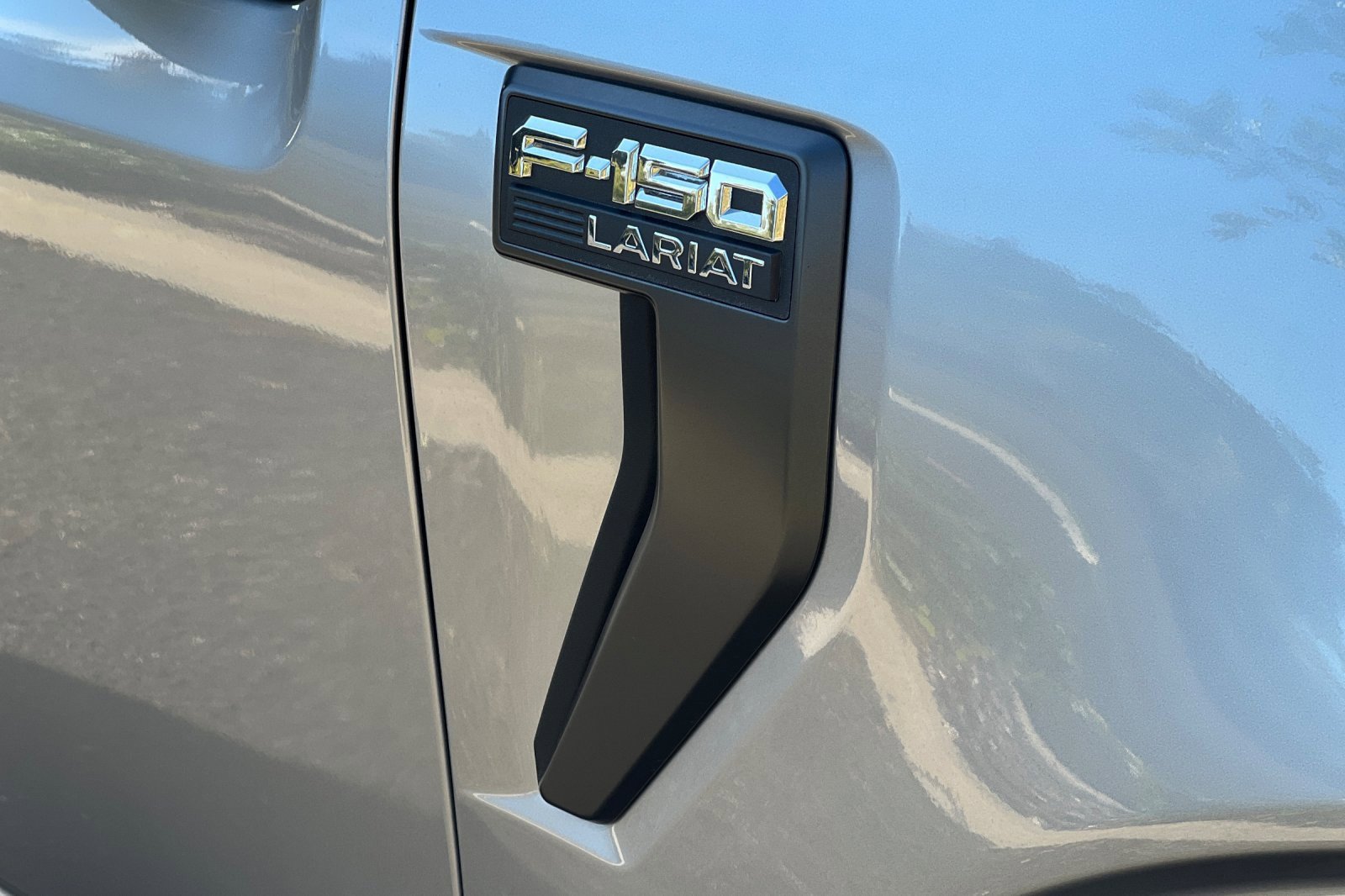 Certified 2021 Ford F150 Lariat w/ Equipment Group 502A High image 51