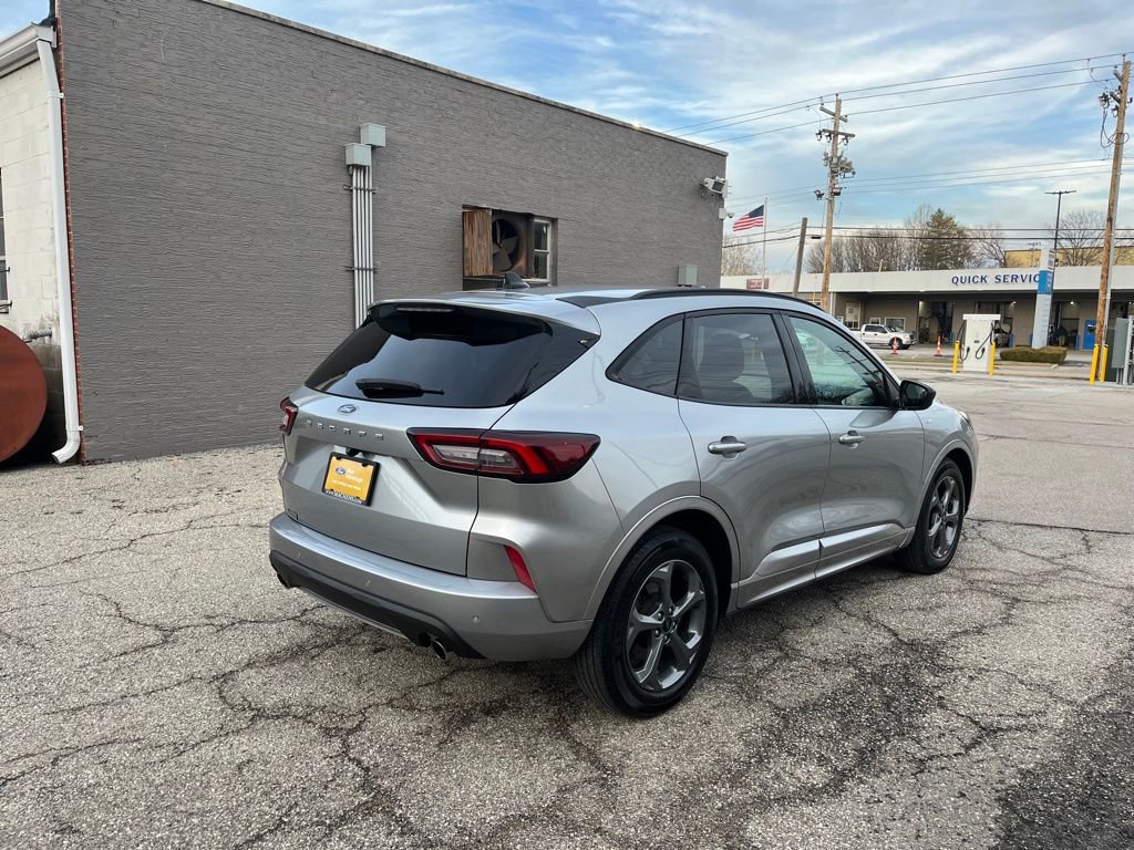 Certified 2023 Ford Escape ST-Line w/ Tech Pack #1 image 4