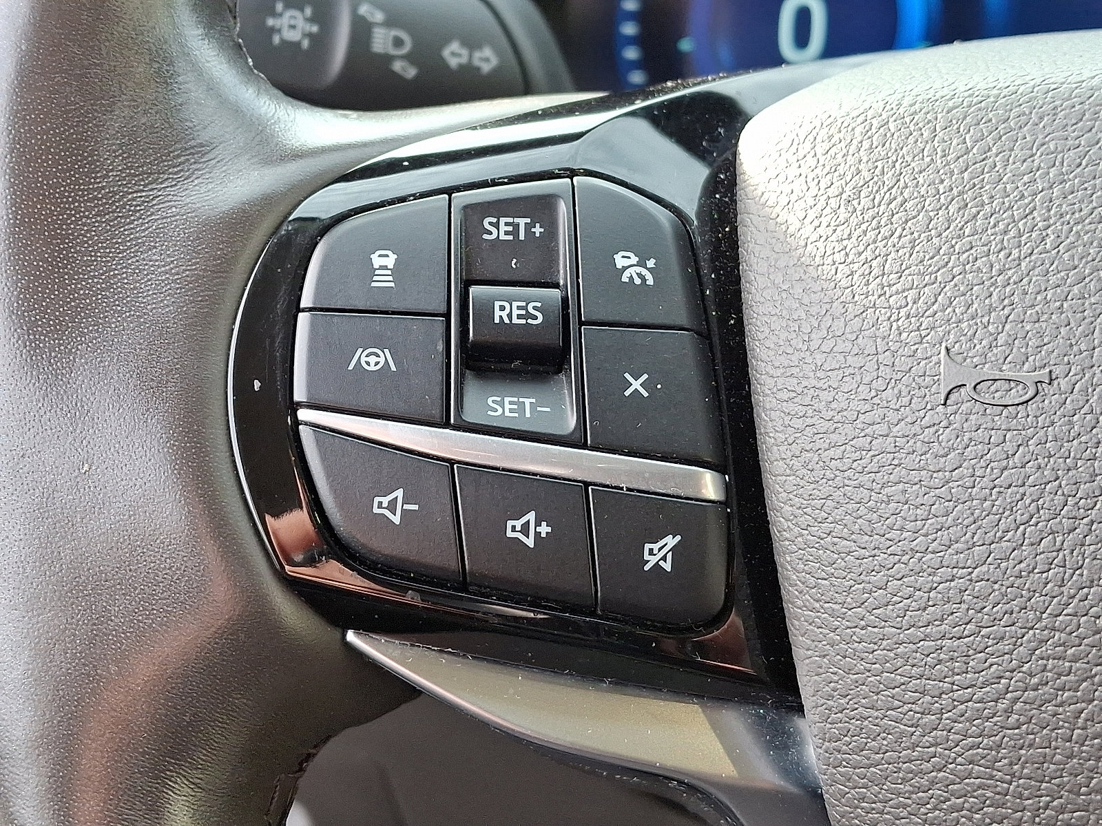 Certified 2022 Ford Explorer Platinum w/ Equipment Group 601A image 23