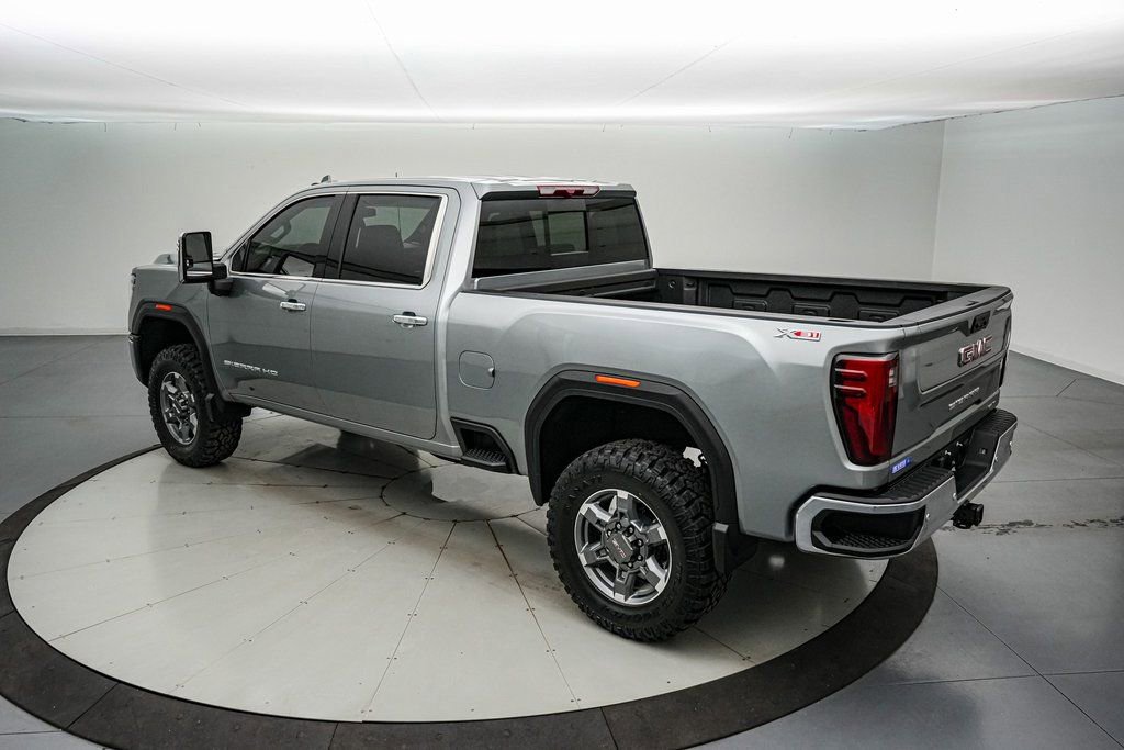 Used 2025 GMC Sierra 2500 SLT w/ SLT Premium Package image 3