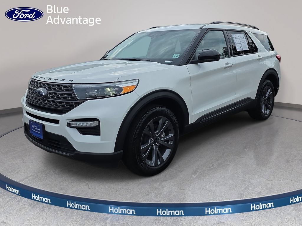 Certified 2023 Ford Explorer XLT w/ Equipment Group 202A AWD/4WD image 1