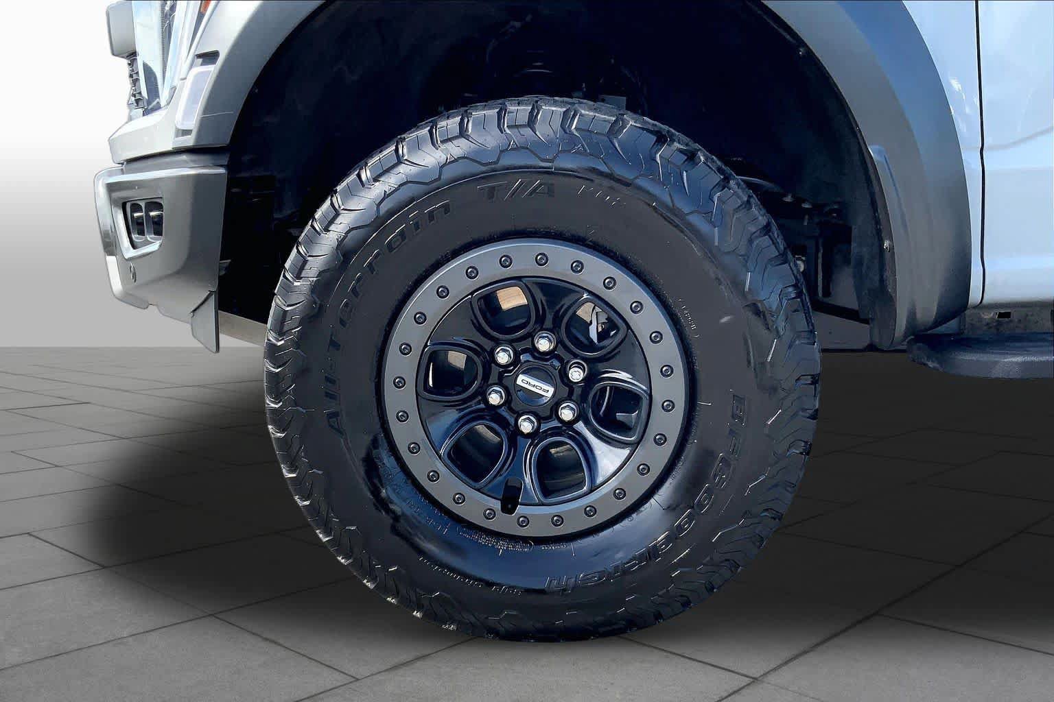 Certified 2023 Ford F150 Raptor w/ Raptor Carbon Fiber Package AWD/4WD image 11