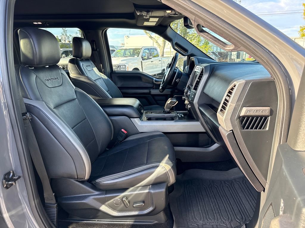 Certified 2018 Ford F150 Raptor w/ Equipment Group 802A Luxury image 27