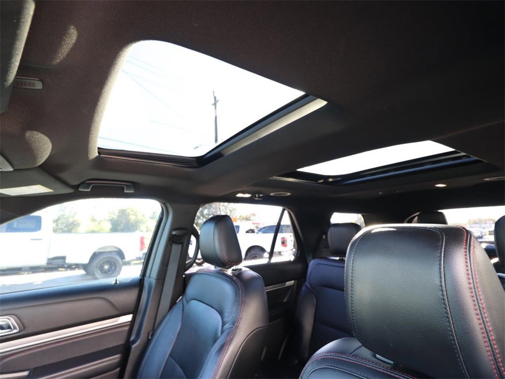 Certified 2018 Ford Explorer Sport w/ Equipment Group 401A image 9